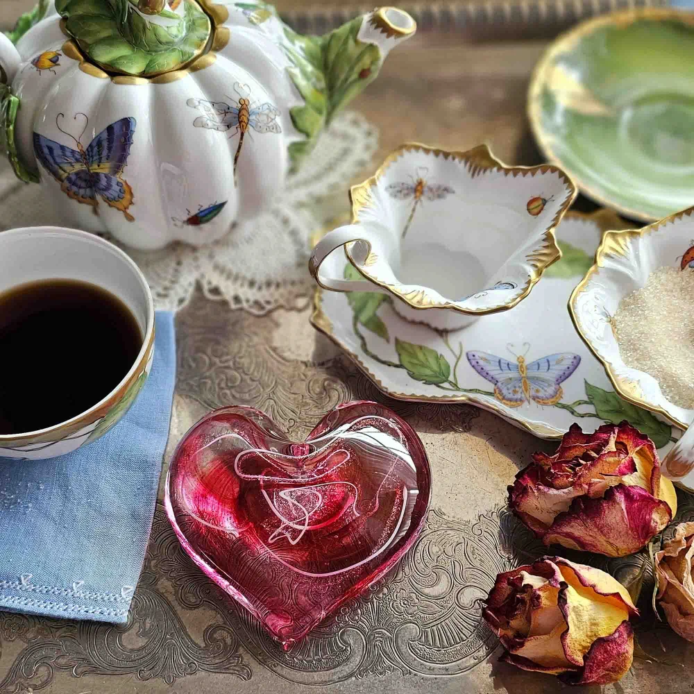 Heart Paperweight - Cranberry Enchanted - Image 2