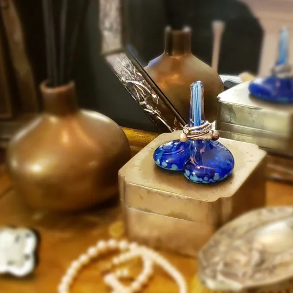 Glass Ring Holder - Sapphire