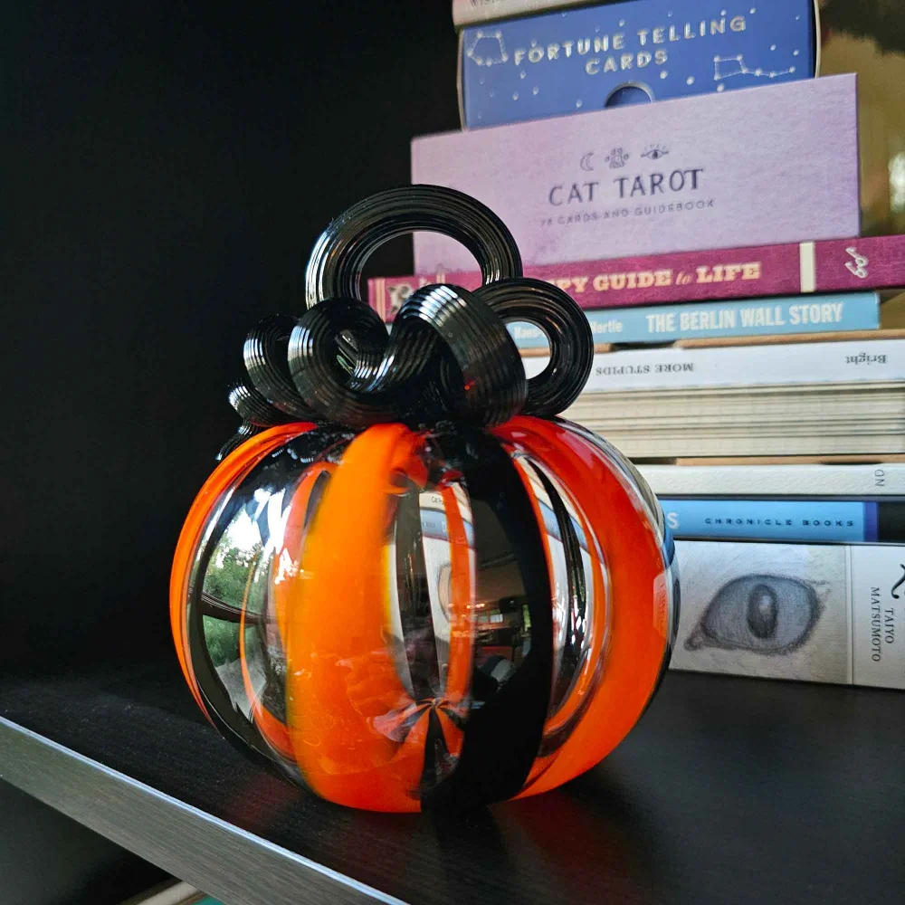 Samhain Glass Pumpkin - Image 3